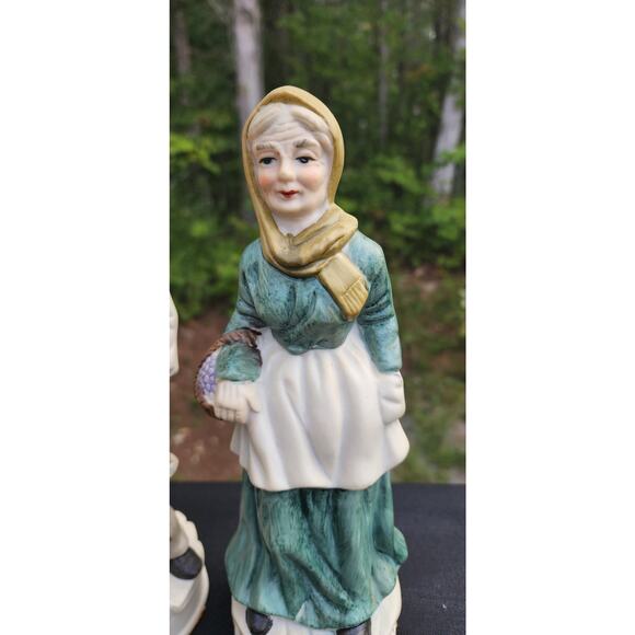 Crown DeVille Vintage Old Man, Porcelain Figurine and Old Woman. - Picture 5 of 10